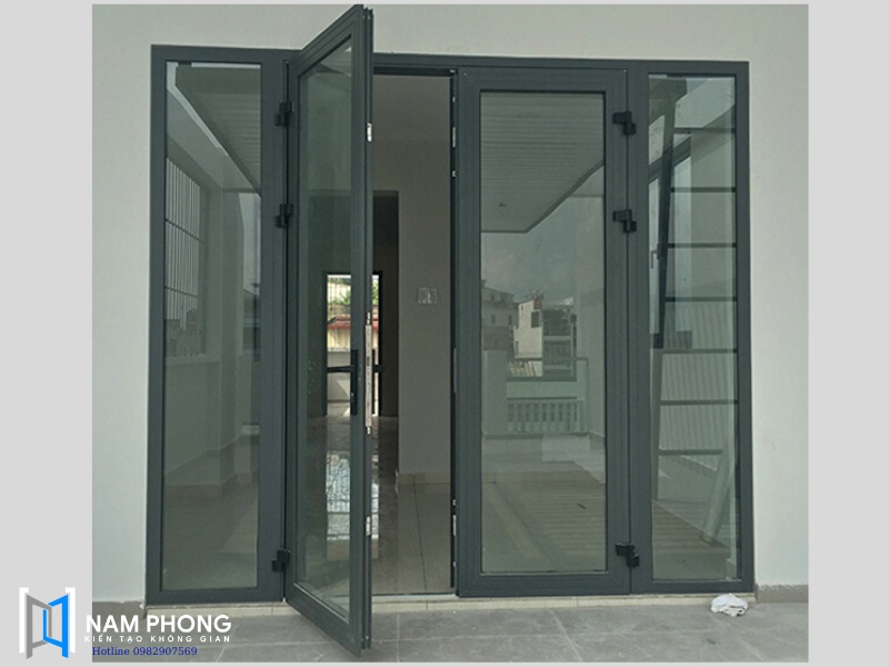 Cửa đi mở quay 4 cánh