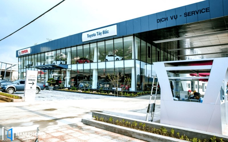 Vách kính mặt tiền hệ Xingfa - Toyota Lào Cai