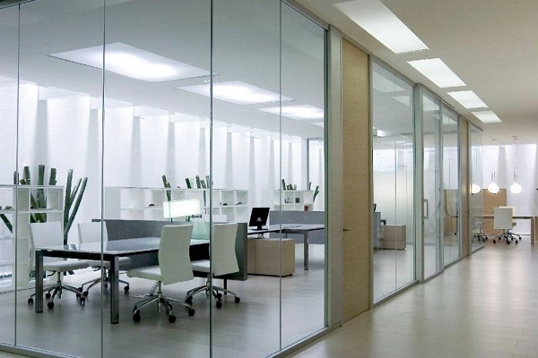 vách kính cửa lùa