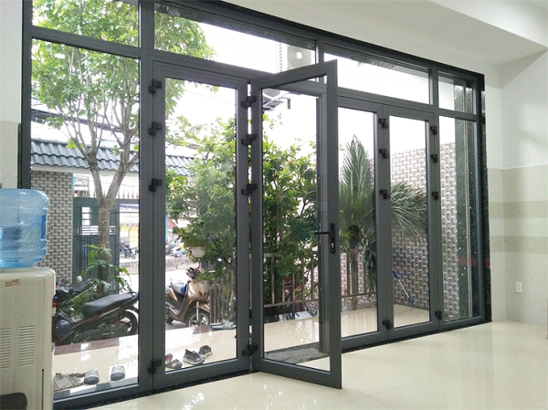 cửa nhôm xingfa 6 cánh