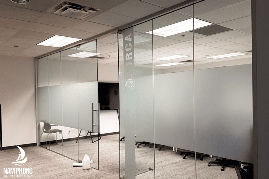Vách kính cho văn phòng