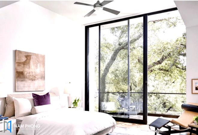 ung dung cua kinh cuong luc