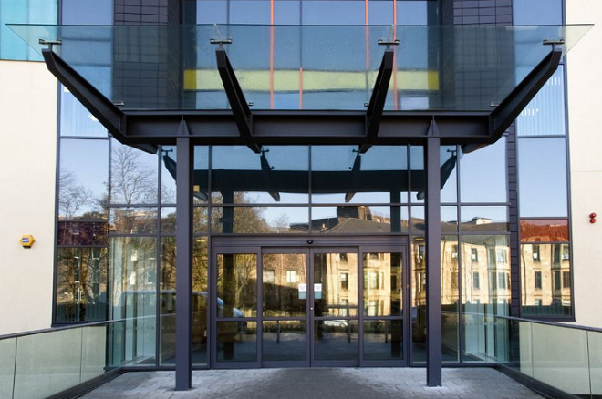 mai kinh cuong luc dung cot chong