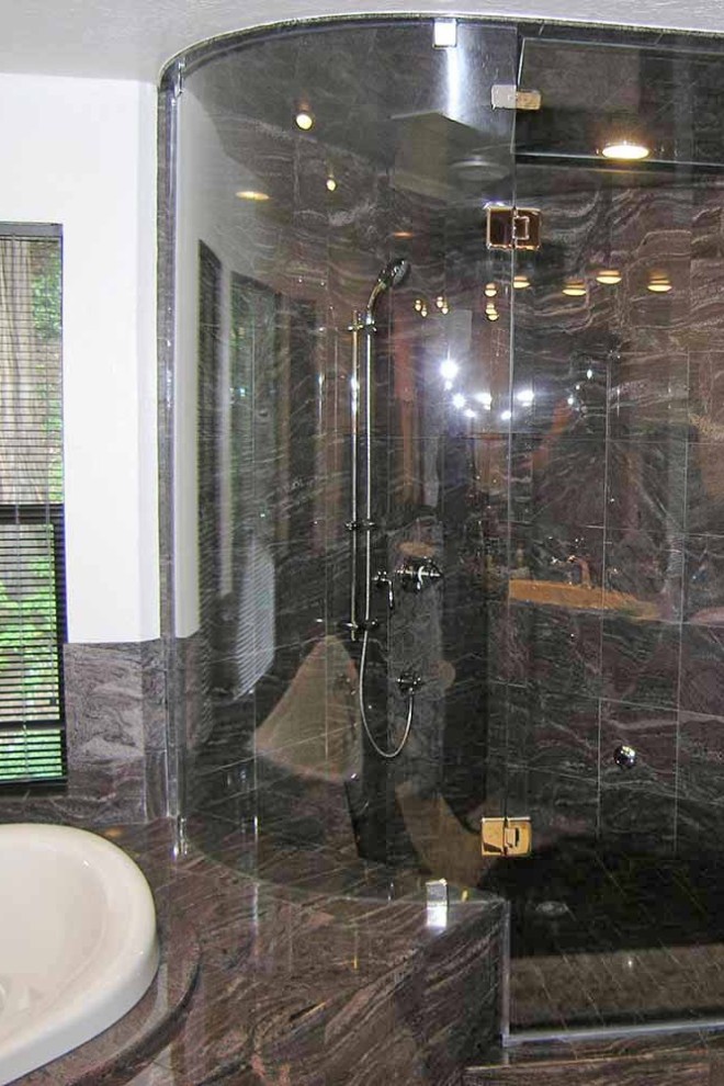 Mẫu cabin tắm kính uốn cong có thiết kế mới, xu hướng tương lai