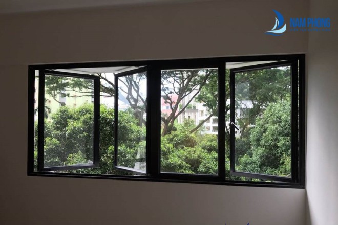 Mẫu cửa sổ 4 cánh mở quay đẹp