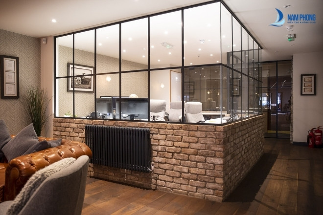 Ưu, nhược điểm khi sử dụng vách kính cường lực