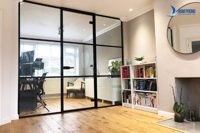 Vách kính gia đình ngăn phòng ngủ đẹp