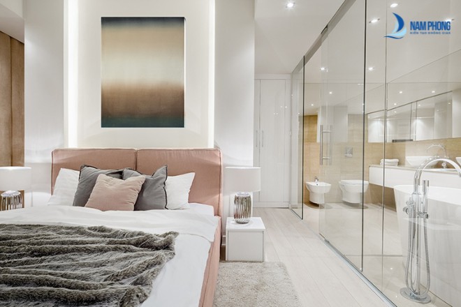 Vách kính phòng ngủ đẹp sang trọng