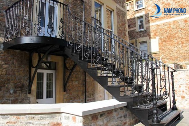 Mẫu cầu thang sắt nghệ thuật thiết kế đẹp nhất