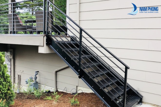 Mẫu cầu thang CNC thiết kế độc đáo