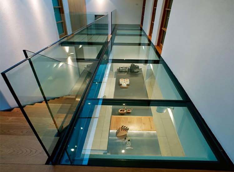 Sàn Kính Cường Lực – Giải Pháp Hiện Đại Cho Không Gian Đẳng Cấp san-kinh-cuong-luc-1